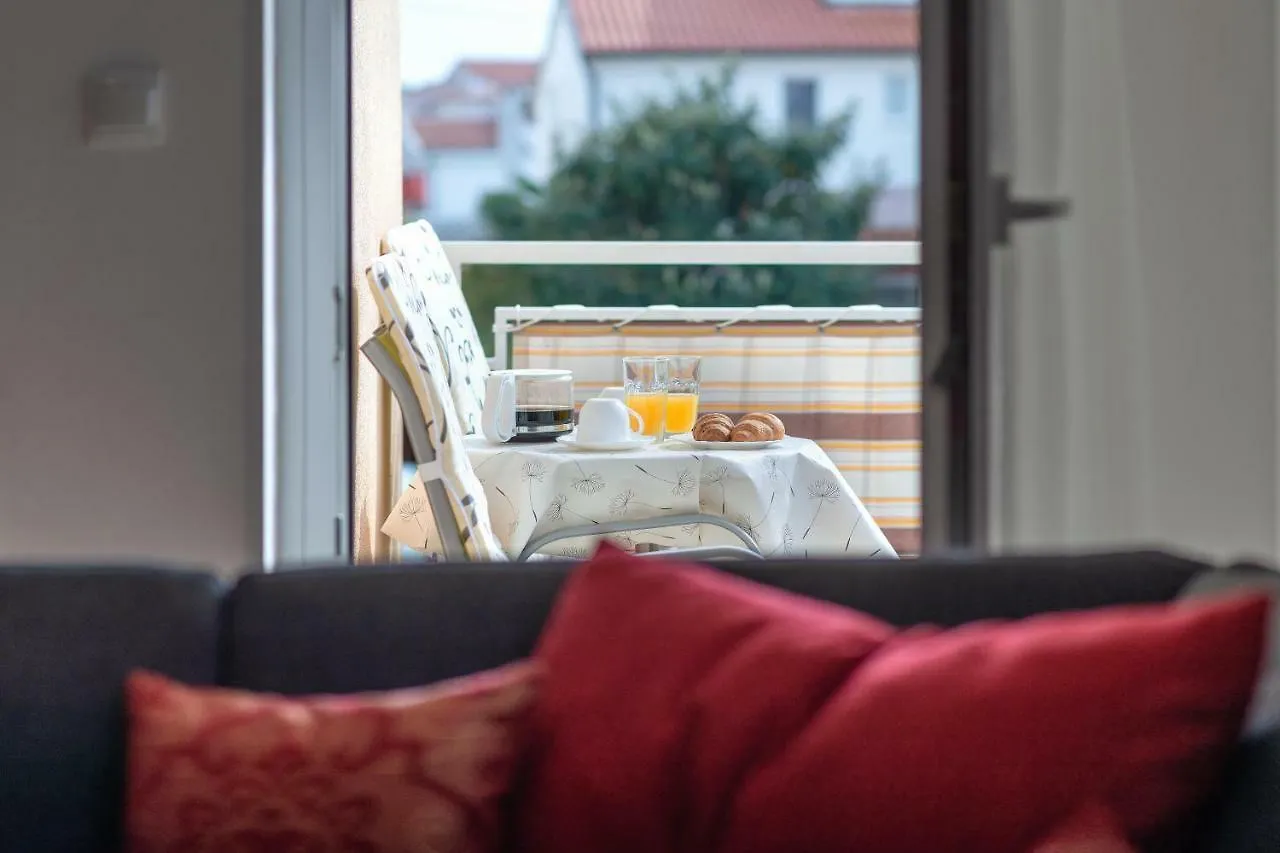 Apartments Bordeaux 29 Rovinj 0*,