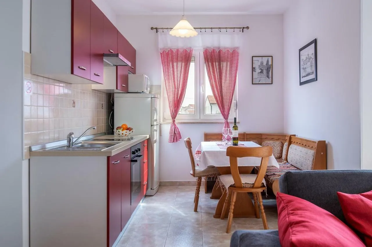 Apartments Bordeaux 29 Rovinj
