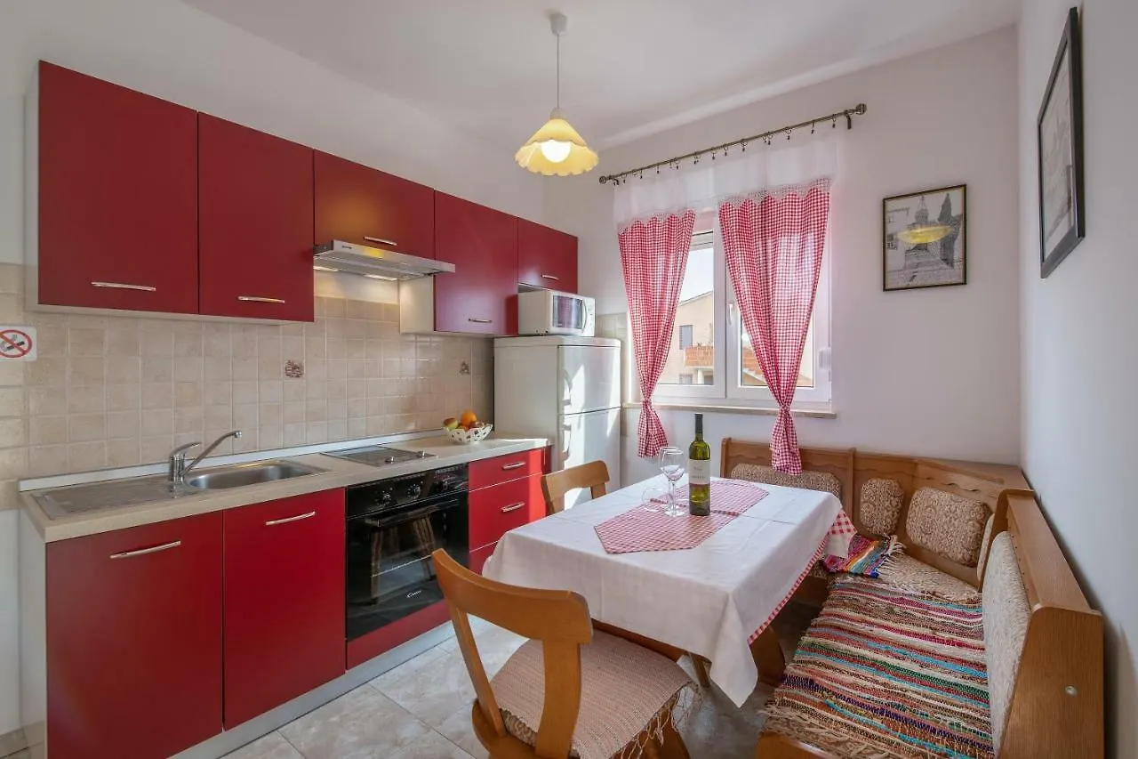 Apartments Bordeaux 29 Rovinj Croatia