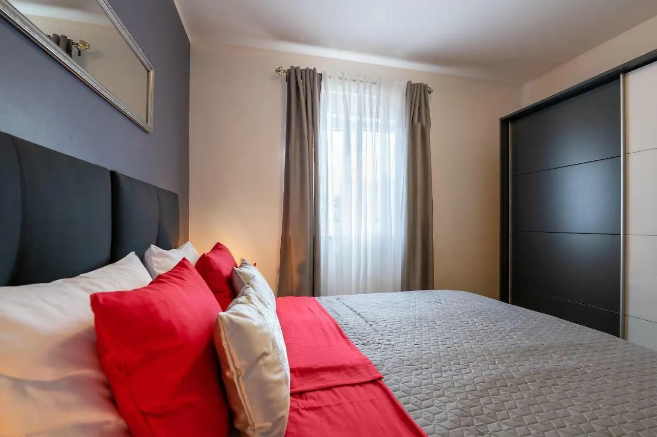 Apartments Bordeaux 29 Rovinj