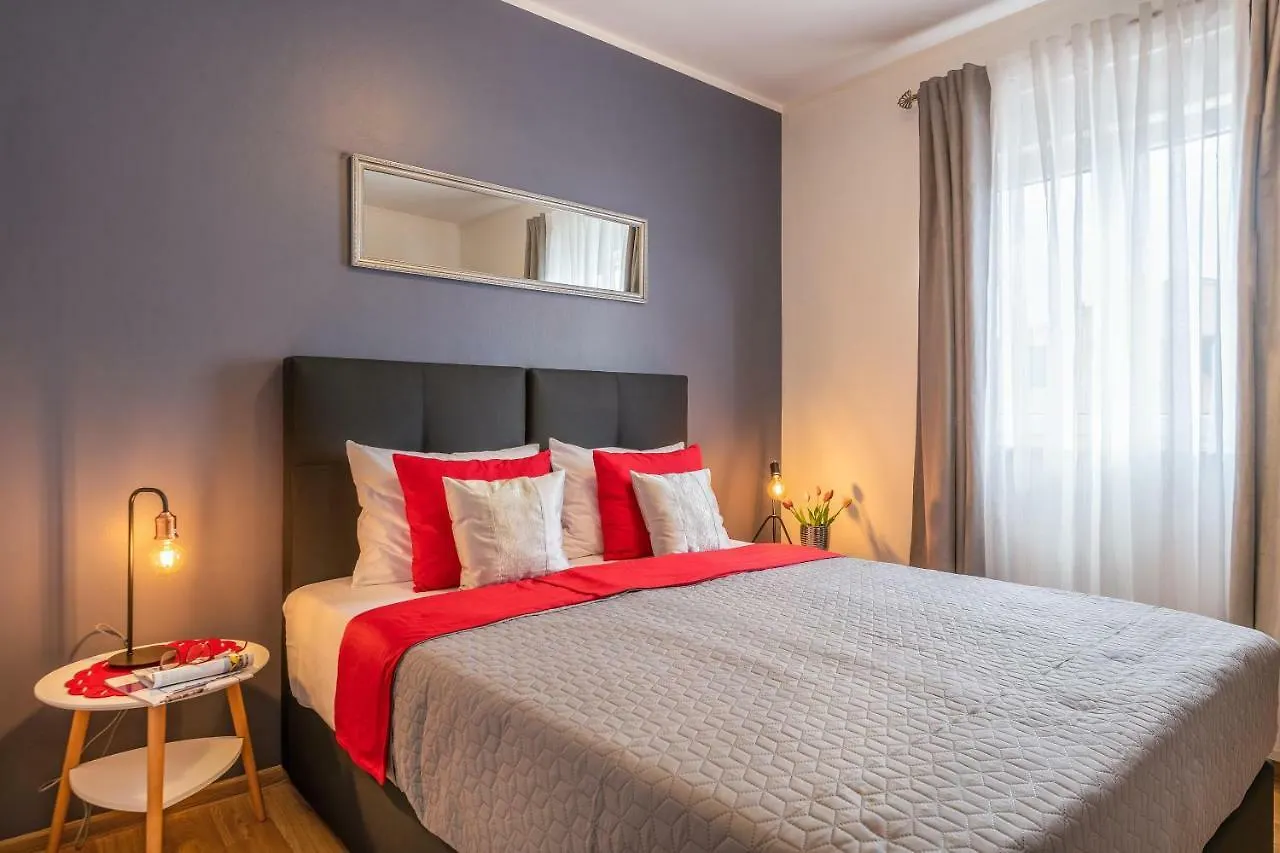 Apartment Bordeaux 29 Rovigno 0*,  Croazia